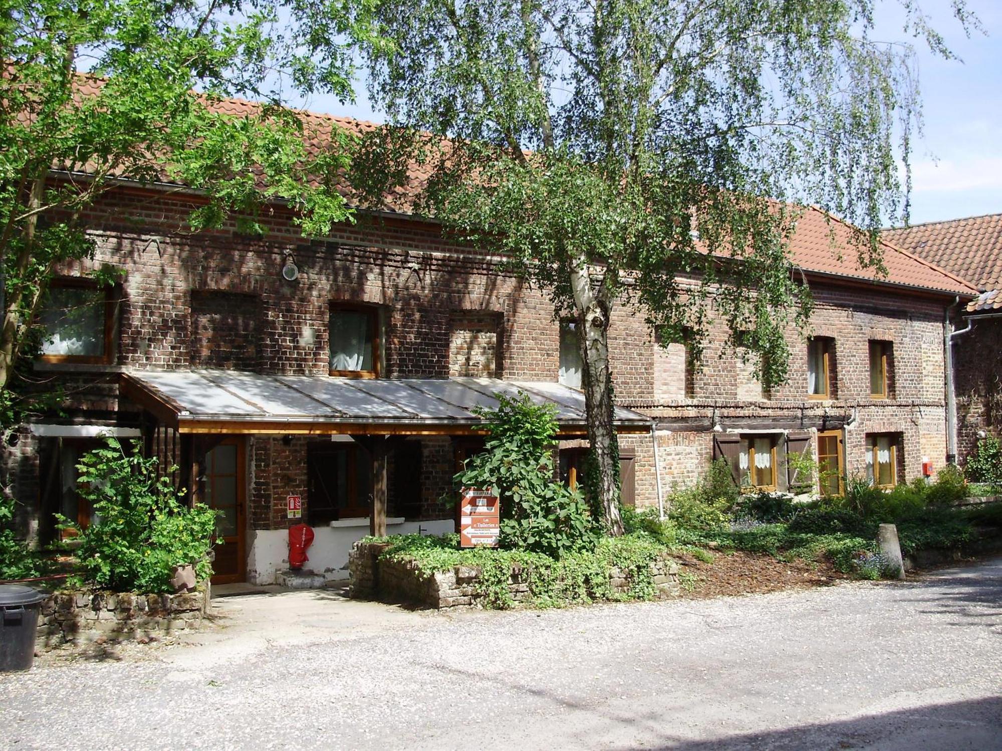 סן-אמנדה-לה-או Auberge Du Bord Des Eaux - Demi-Pension Assuree Sur Reservation מראה חיצוני תמונה