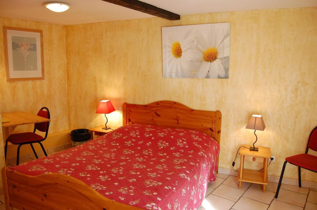 סן-אמנדה-לה-או Auberge Du Bord Des Eaux - Demi-Pension Assuree Sur Reservation חדר תמונה