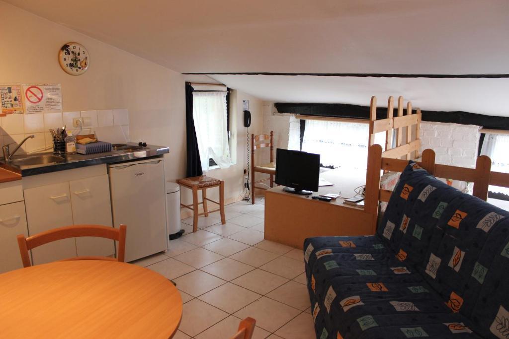 סן-אמנדה-לה-או Auberge Du Bord Des Eaux - Demi-Pension Assuree Sur Reservation מראה חיצוני תמונה