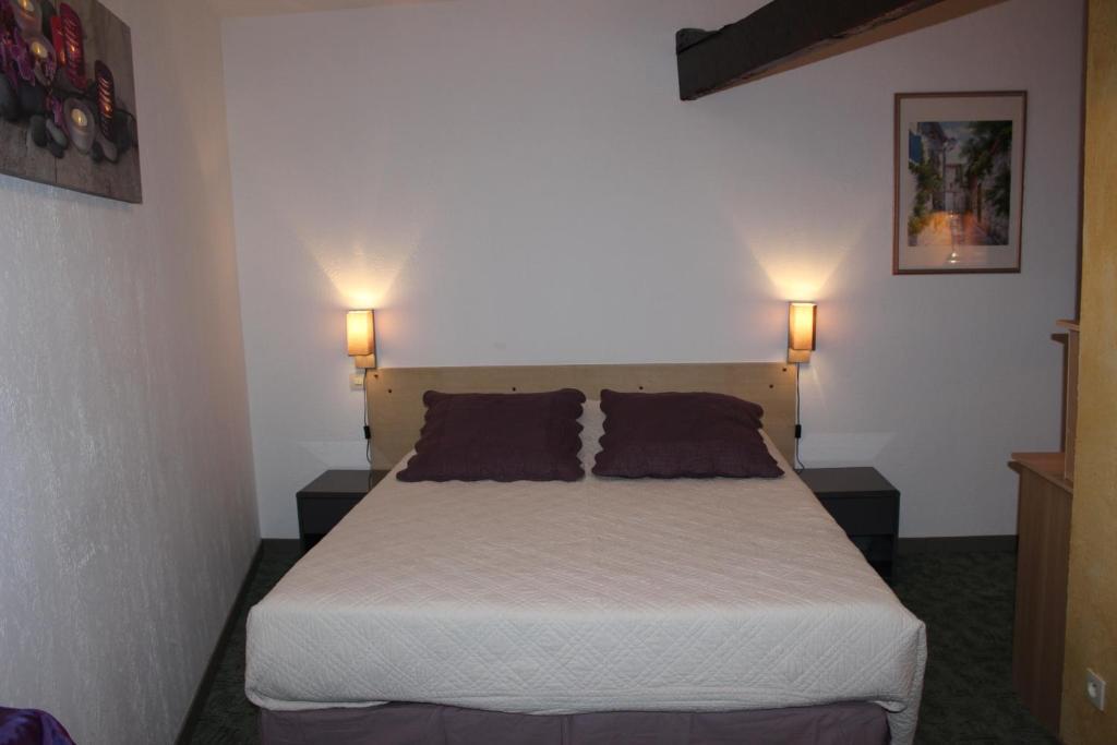 סן-אמנדה-לה-או Auberge Du Bord Des Eaux - Demi-Pension Assuree Sur Reservation מראה חיצוני תמונה